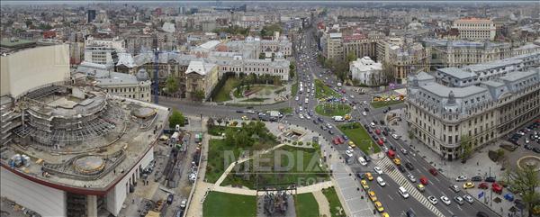 Vedere panoramica asupra zonei Pietei Universitatii, in Bucuresti, joi, 17 aprilie Foto: Bogdan Iordache.